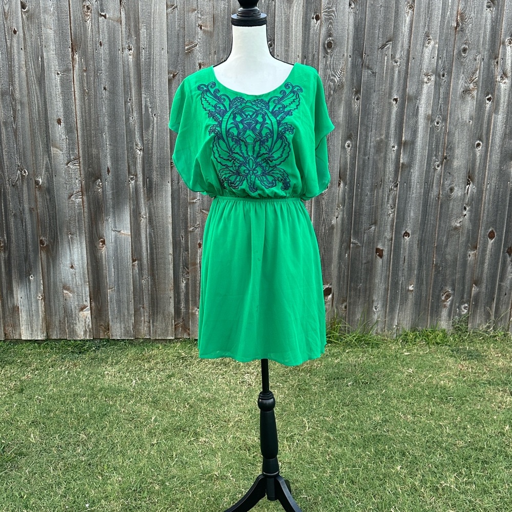 Dina Be Green Mini Dress with Navy Embroidery EUC